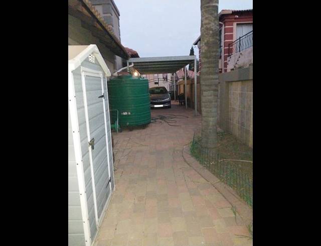 3 BEDROOM CLUSTER FOR SALE IN SONNEVELD